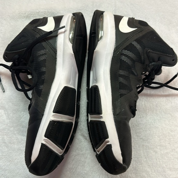 Nike Airmax Stutter Step 2 Boys Basketball Shoes Black/White Size 5.5 - Picture 7 of 10